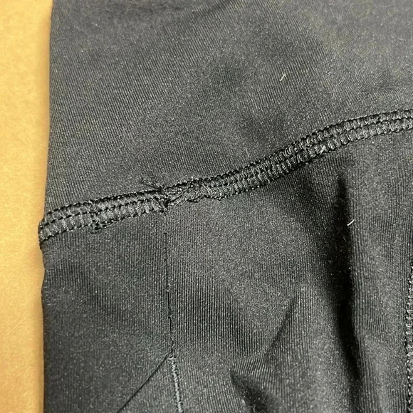 Lululemon Pace Rival Crop *Full-On Luxtreme 22" Size 4 - Picture 5 of 10